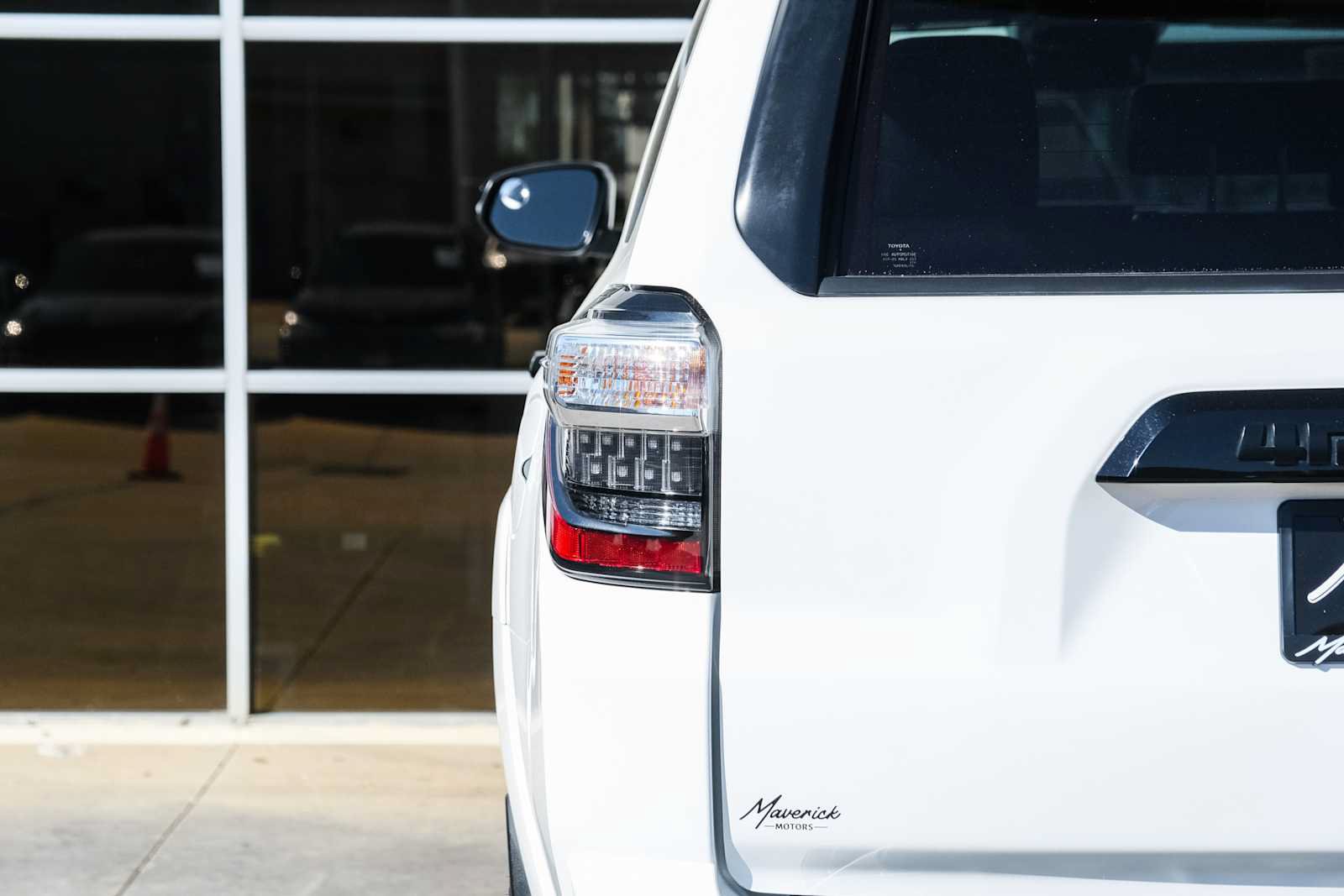 Used 2020 Toyota 4Runner Venture w/ Moonroof Package AWD/4WD image 11
