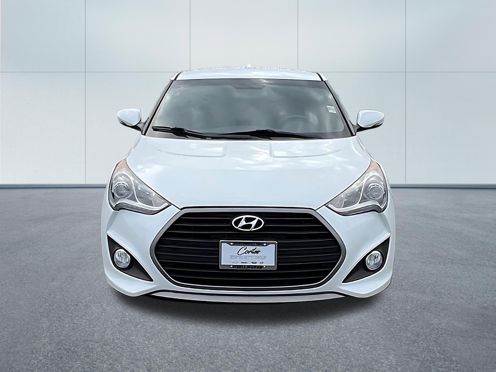 Used 2016 Hyundai Veloster Turbo FWD image 2