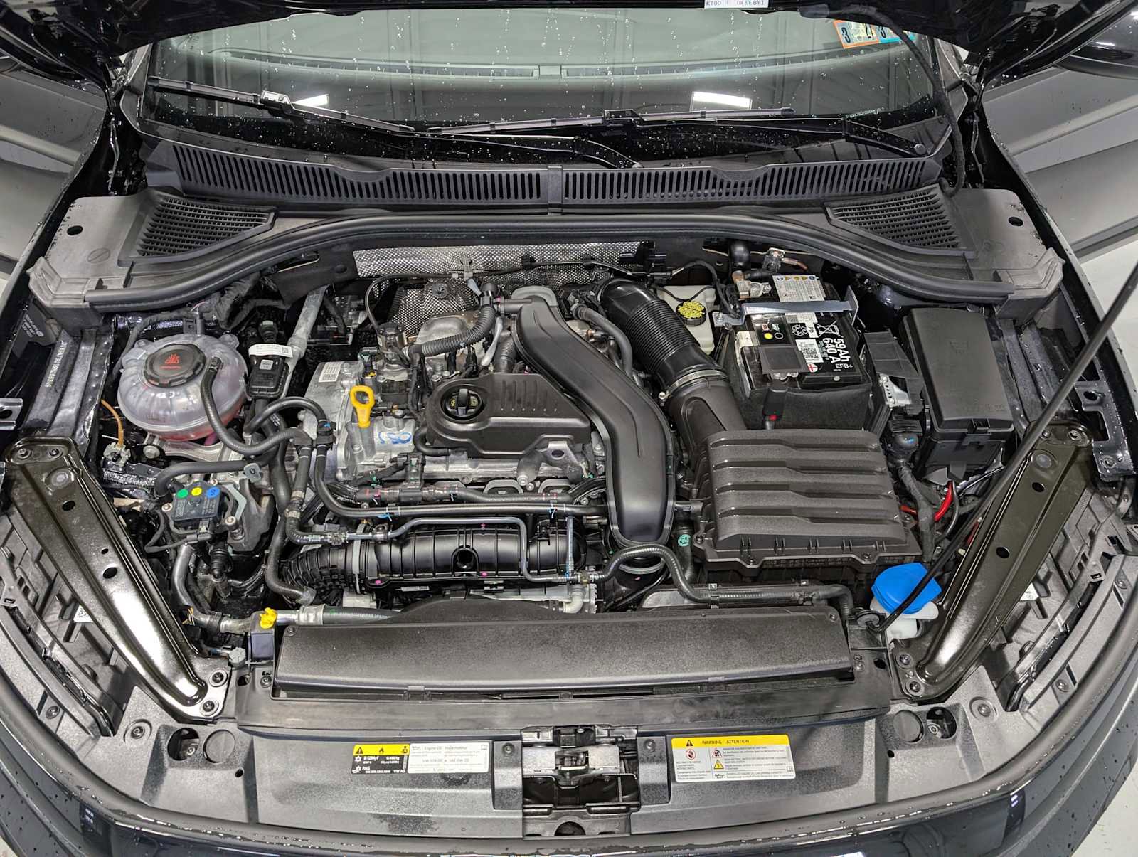 Used 2025 Volkswagen Jetta Sport image 14