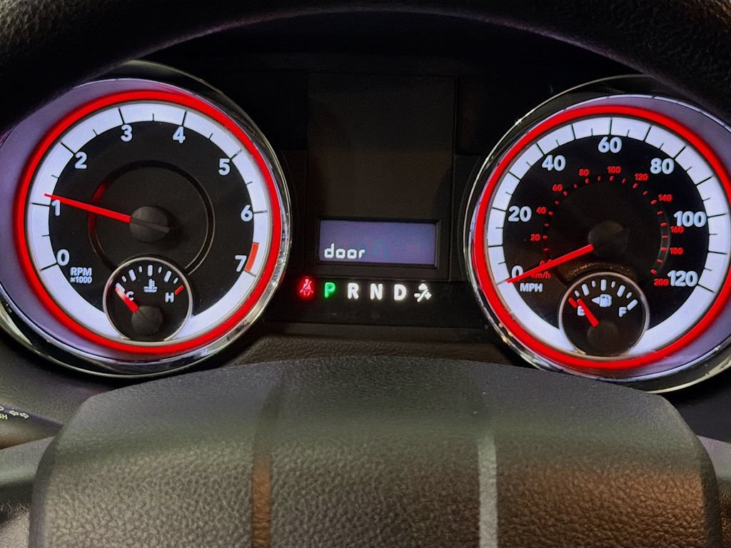 Used 2019 Dodge Grand Caravan SE w/ UConnect Hands-Free Group FWD image 11