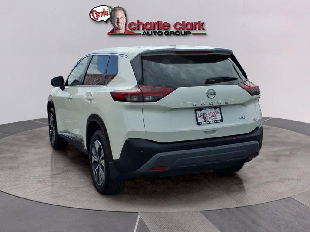 Used 2023 Nissan Rogue SV FWD image 3