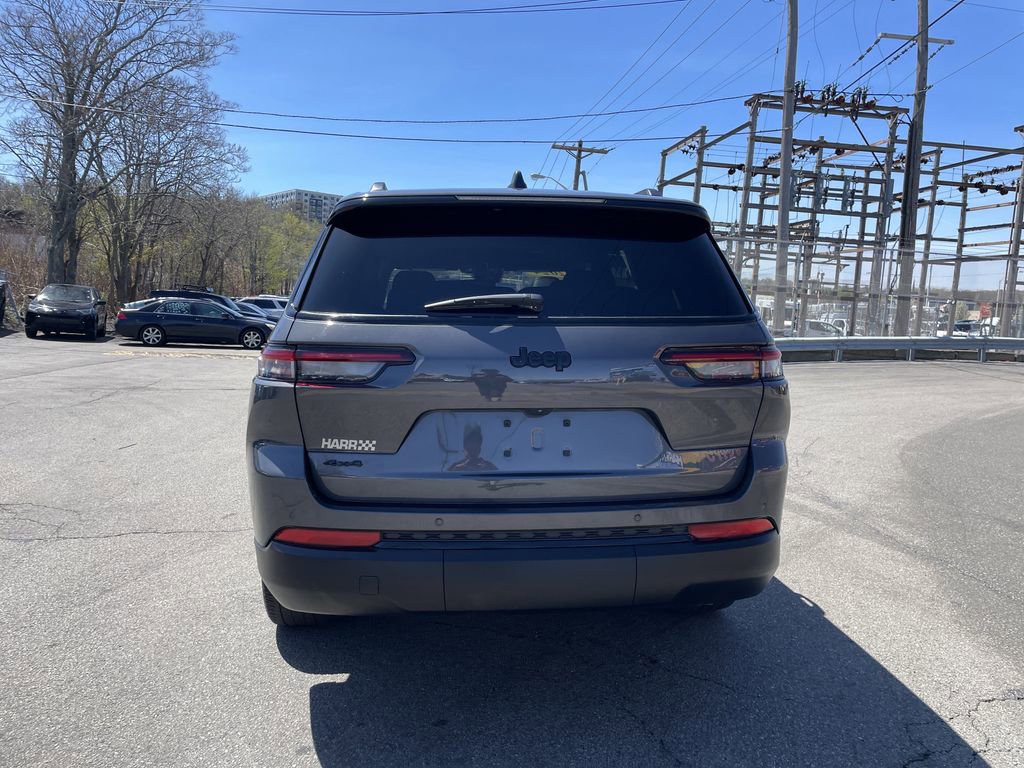 Used 2024 Jeep Grand Cherokee L Altitude AWD/4WD image 4