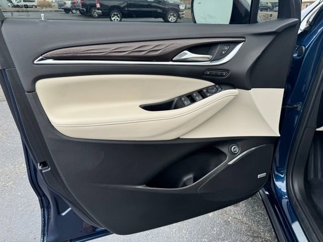 Used 2024 Buick Enclave Avenir w/ Avenir Technology Package AWD/4WD image 21