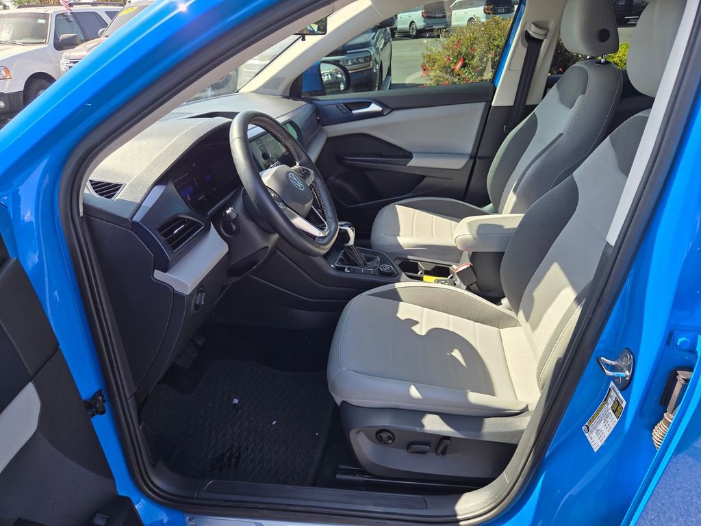 Used 2022 Volkswagen Taos SE AWD/4WD image 10