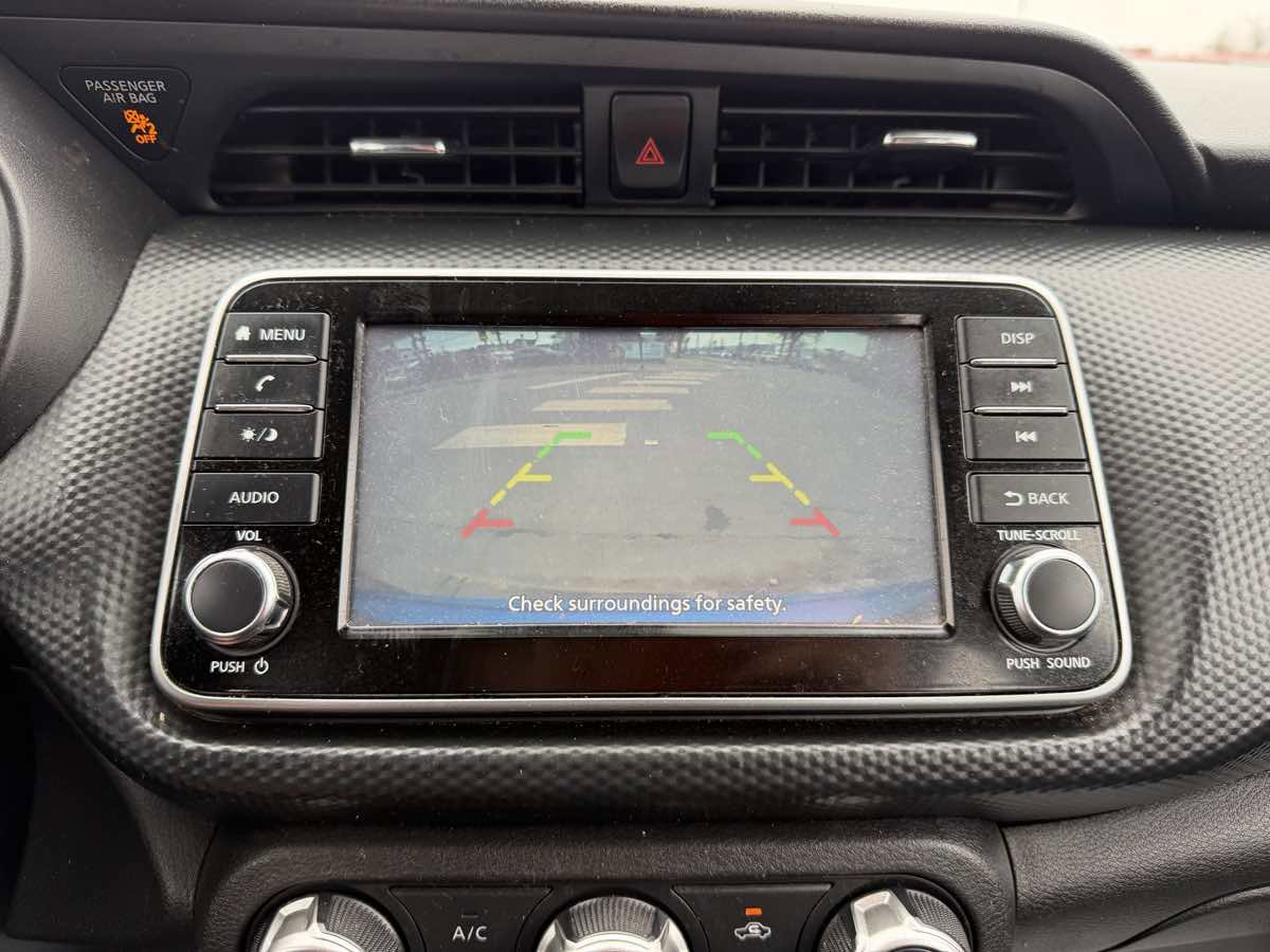 Used 2022 Nissan Kicks S image 32