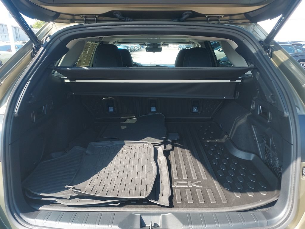 Certified 2023 Subaru Outback Touring AWD/4WD image 37