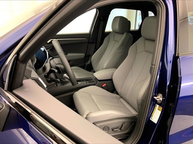 Certified 2025 Audi Q3 2.0T Premium w/ Convenience Package image 25