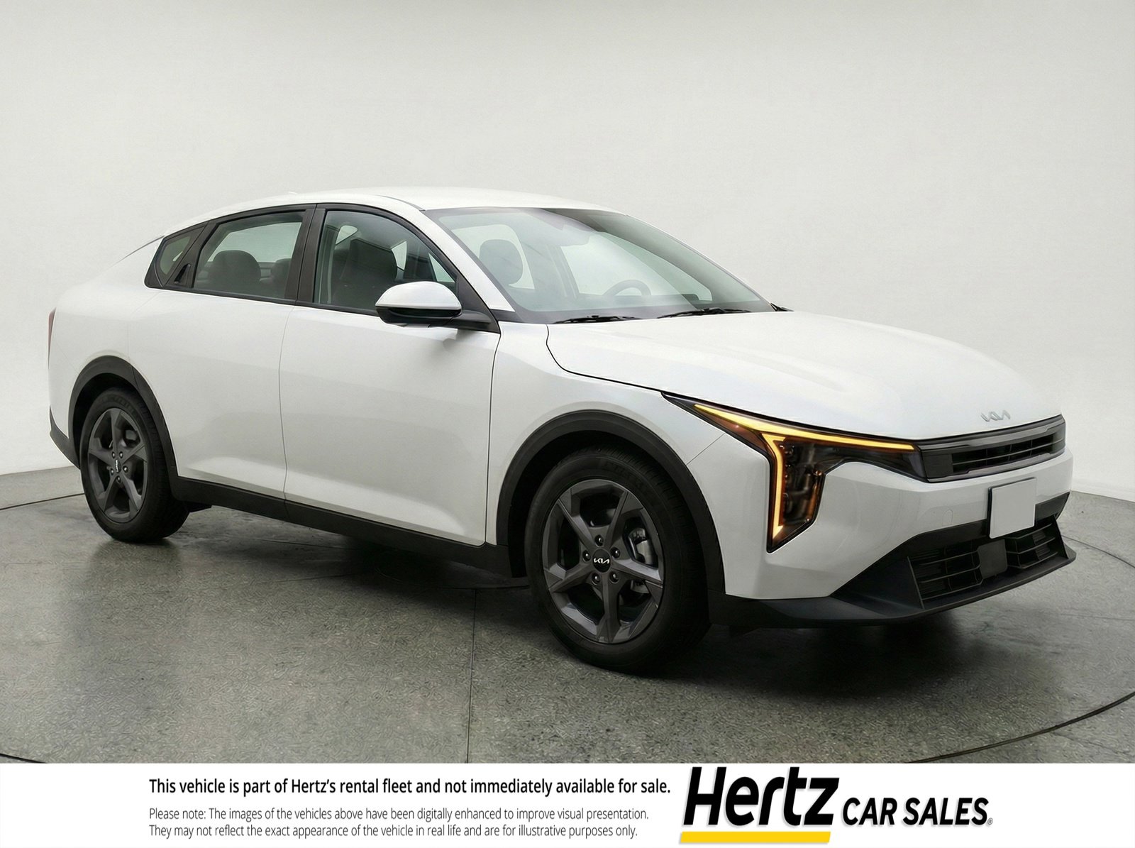 Used 2025 Kia K4 LXS image 1