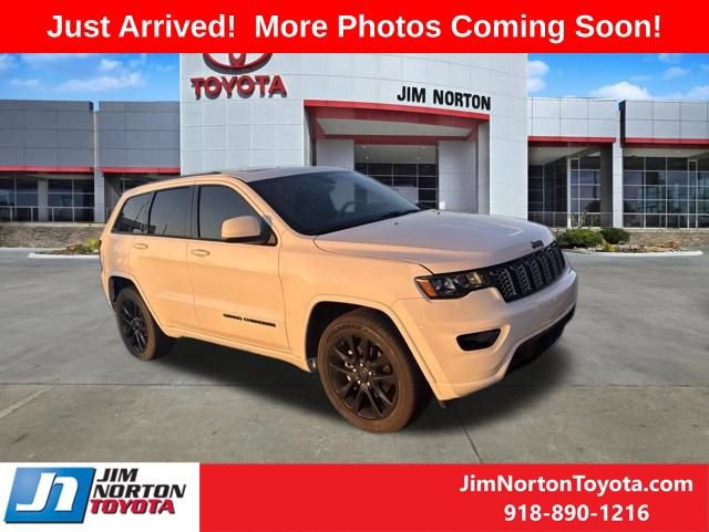 Used 2019 Jeep Grand Cherokee Altitude RWD image 1