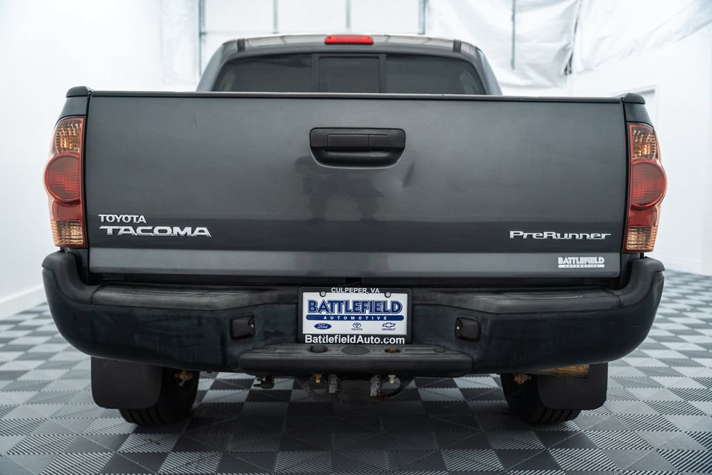 Used 2014 Toyota Tacoma PreRunner w/ Convenience Package RWD image 6