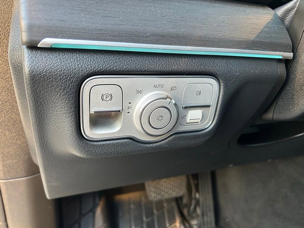 Used 2022 Mercedes-Benz GLE 350 4MATIC image 18