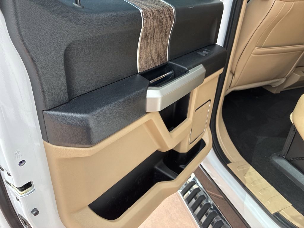 Used 2019 Ford F350 Lariat w/ Chrome Package AWD/4WD image 19
