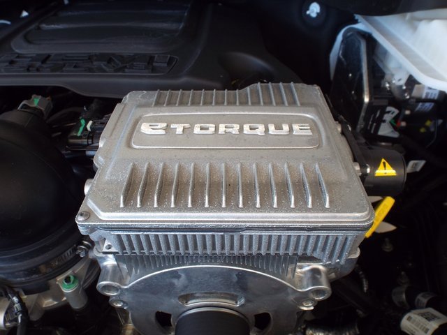 New 2026 RAM 1500 4x4 Crew Cab image 31