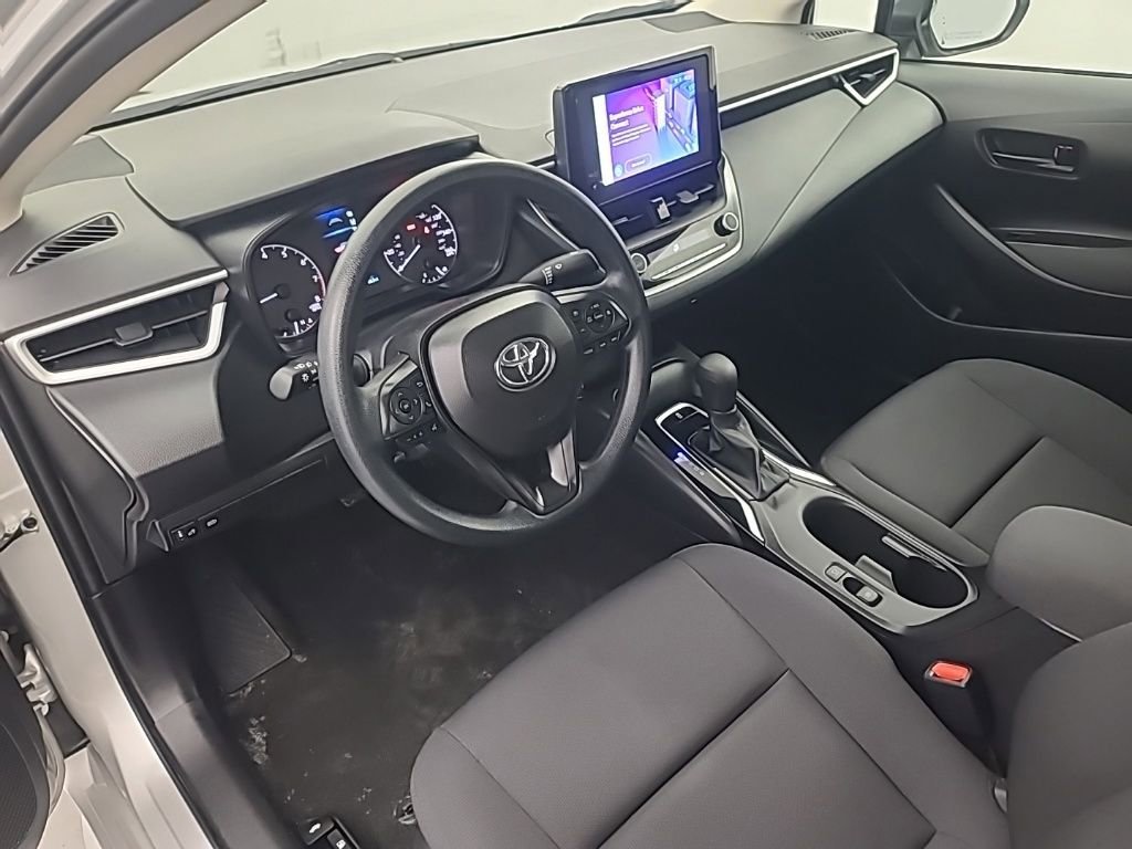 Used 2025 Toyota Corolla LE image 25