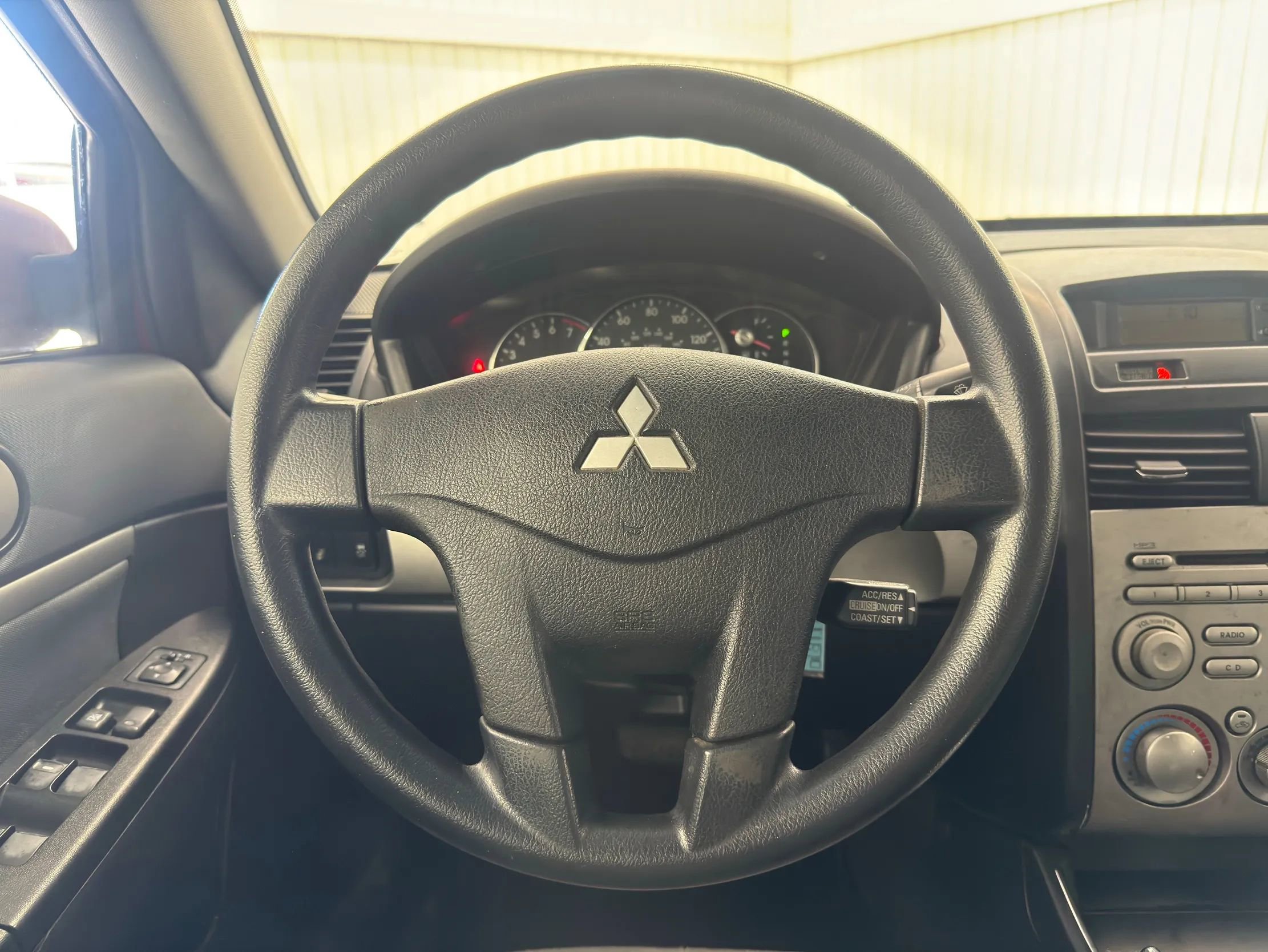 Used 2011 Mitsubishi Galant FE image 18