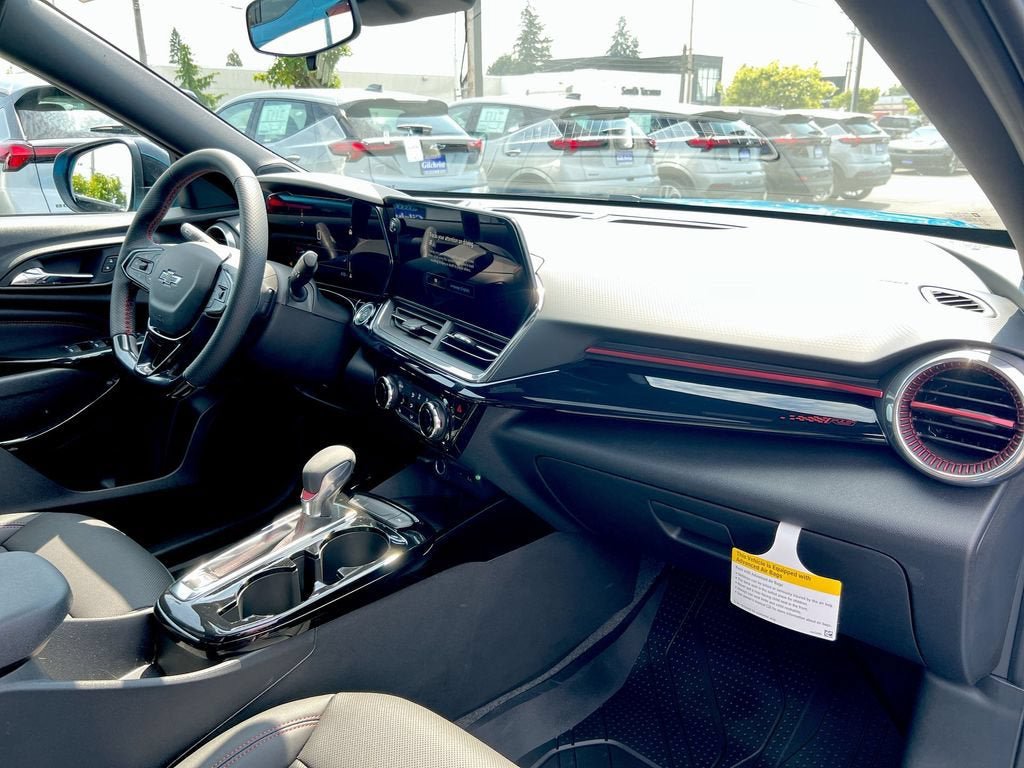 New 2026 Chevrolet Trax RS w/ Sunroof Package FWD image 23