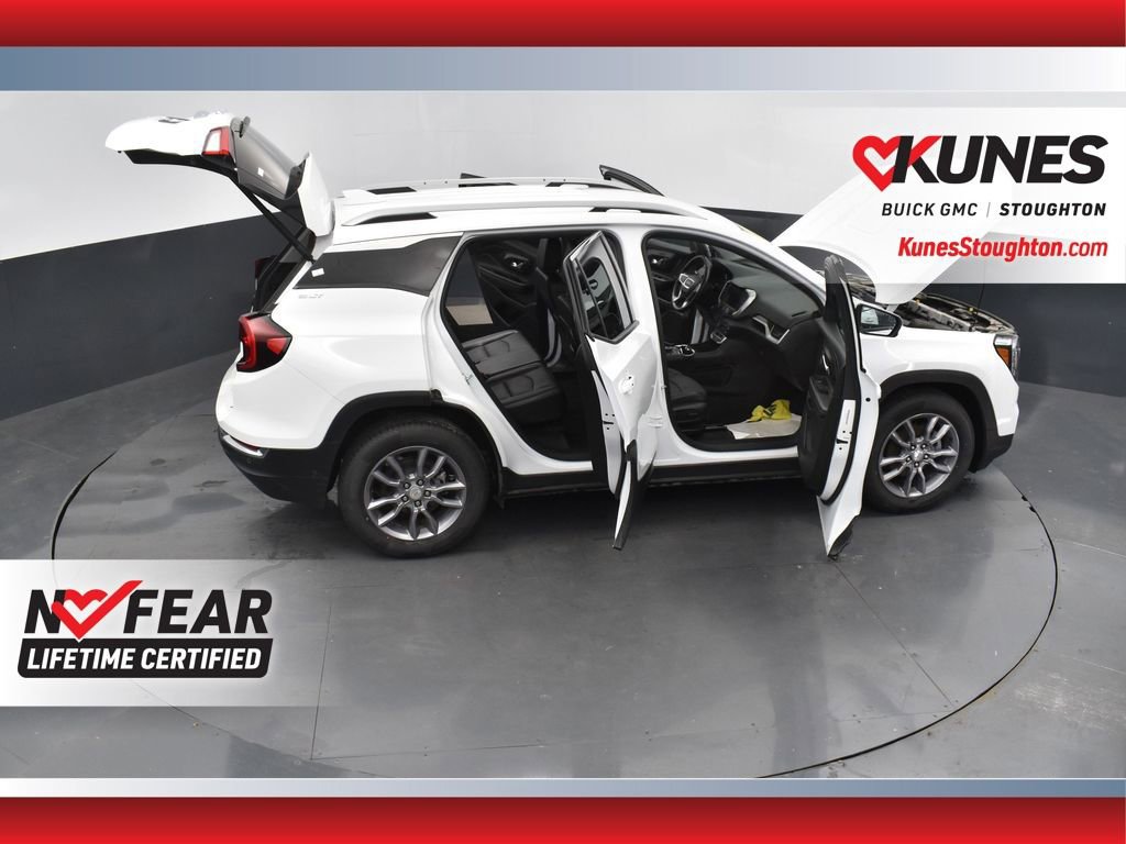 Used 2023 GMC Terrain SLT image 56