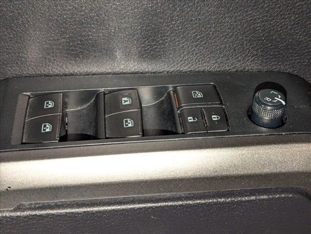 Certified 2020 Toyota Tacoma SR5 image 11