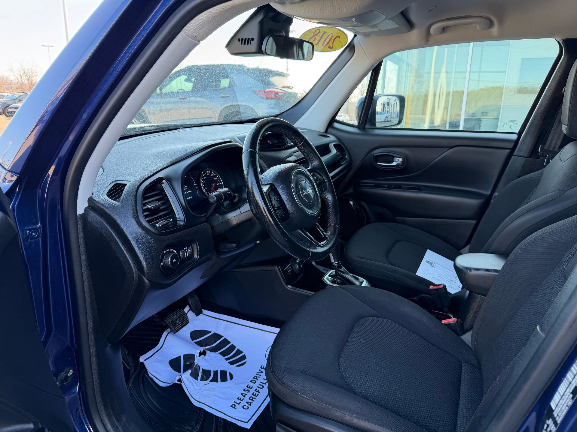 Used 2018 Jeep Renegade Altitude image 15