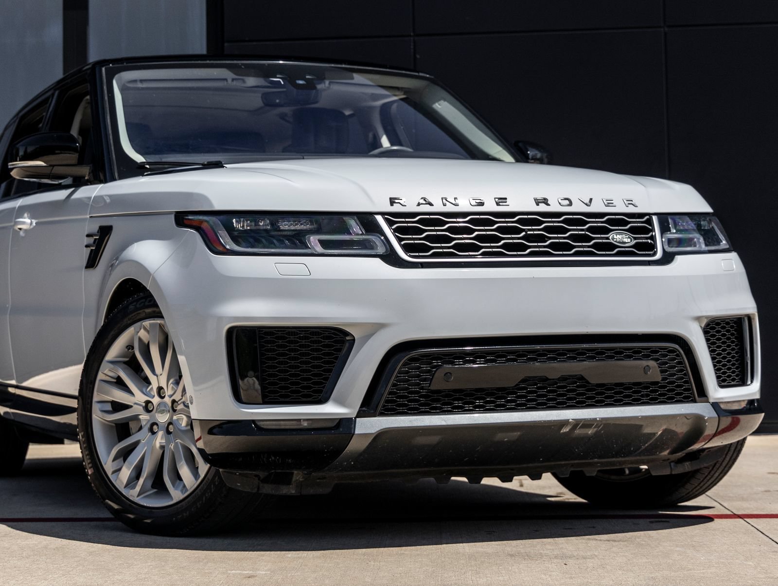 Used 2019 Land Rover Range Rover Sport HSE AWD/4WD image 5