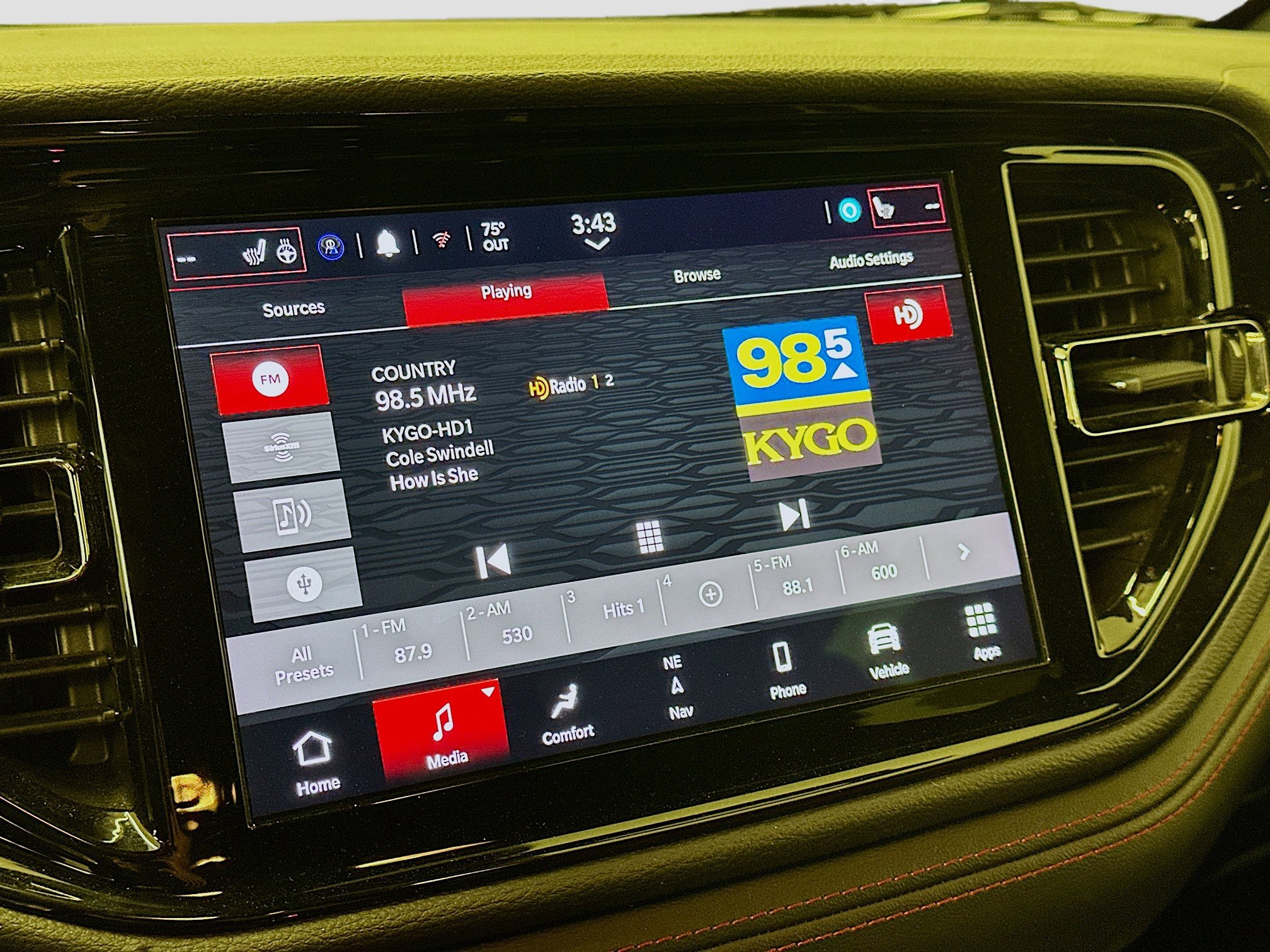 Used 2024 Dodge Durango GT image 21