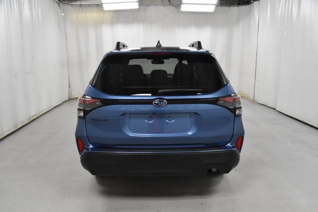 Used 2025 Subaru Forester Premium image 6