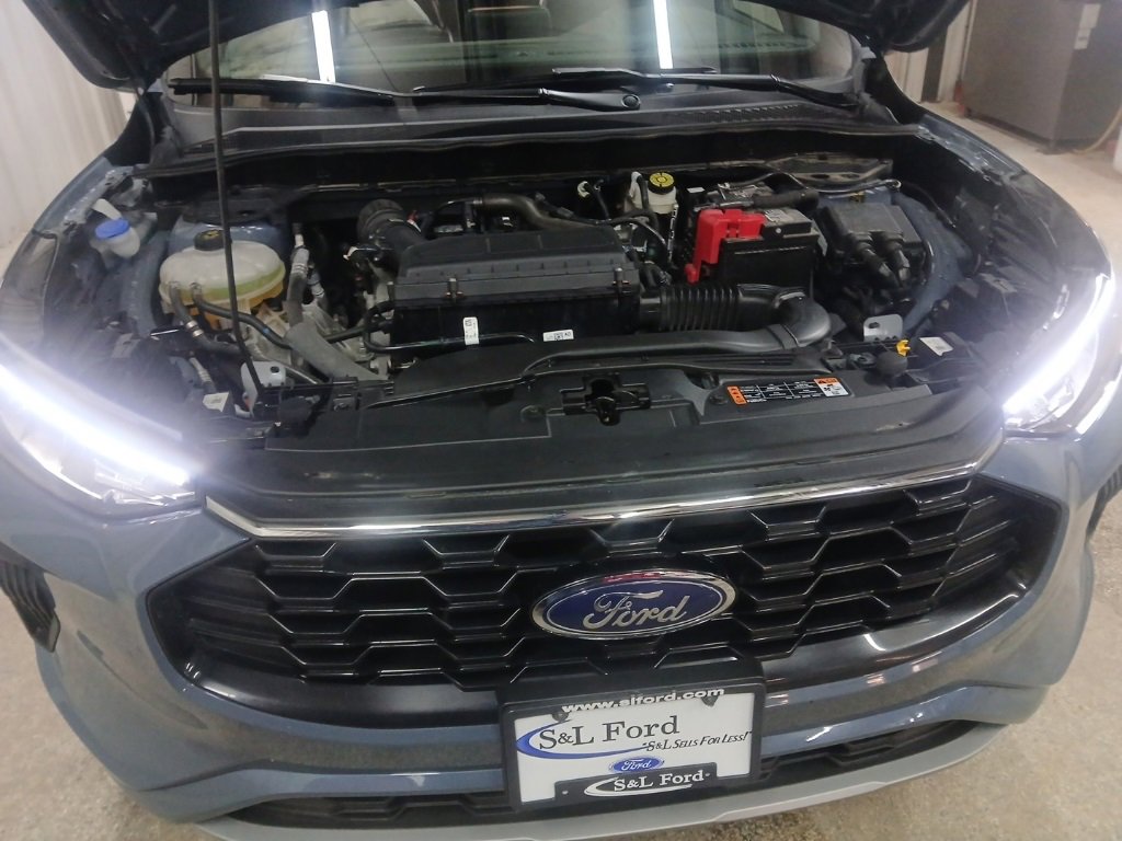 Certified 2024 Ford Escape ST-Line image 7