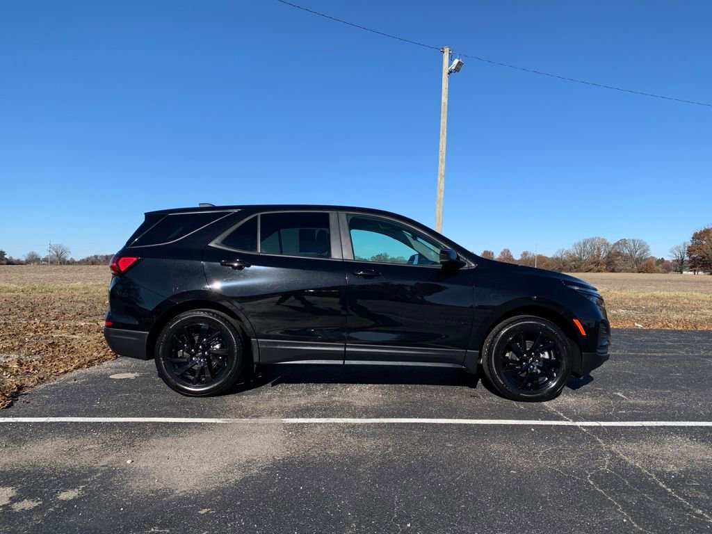 Used 2024 Chevrolet Equinox LS w/ LS Convenience Package image 7