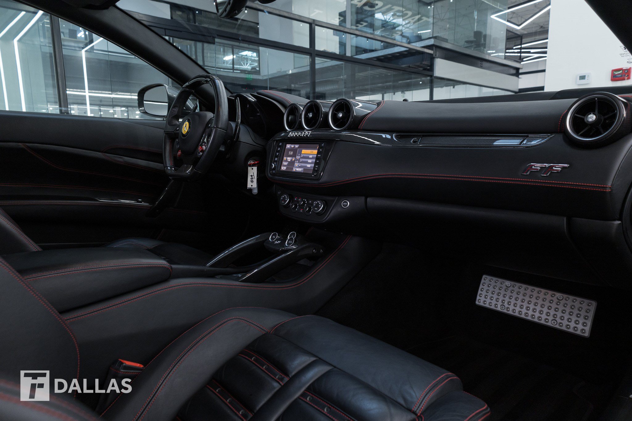 Used 2012 Ferrari FF AWD/4WD image 34