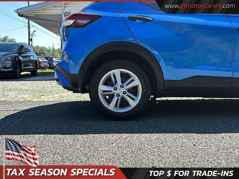 Used 2021 Nissan Kicks S FWD image 16