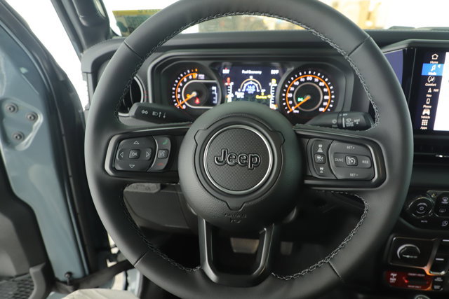 New 2026 Jeep Gladiator Rubicon w/ Technology Group image 17