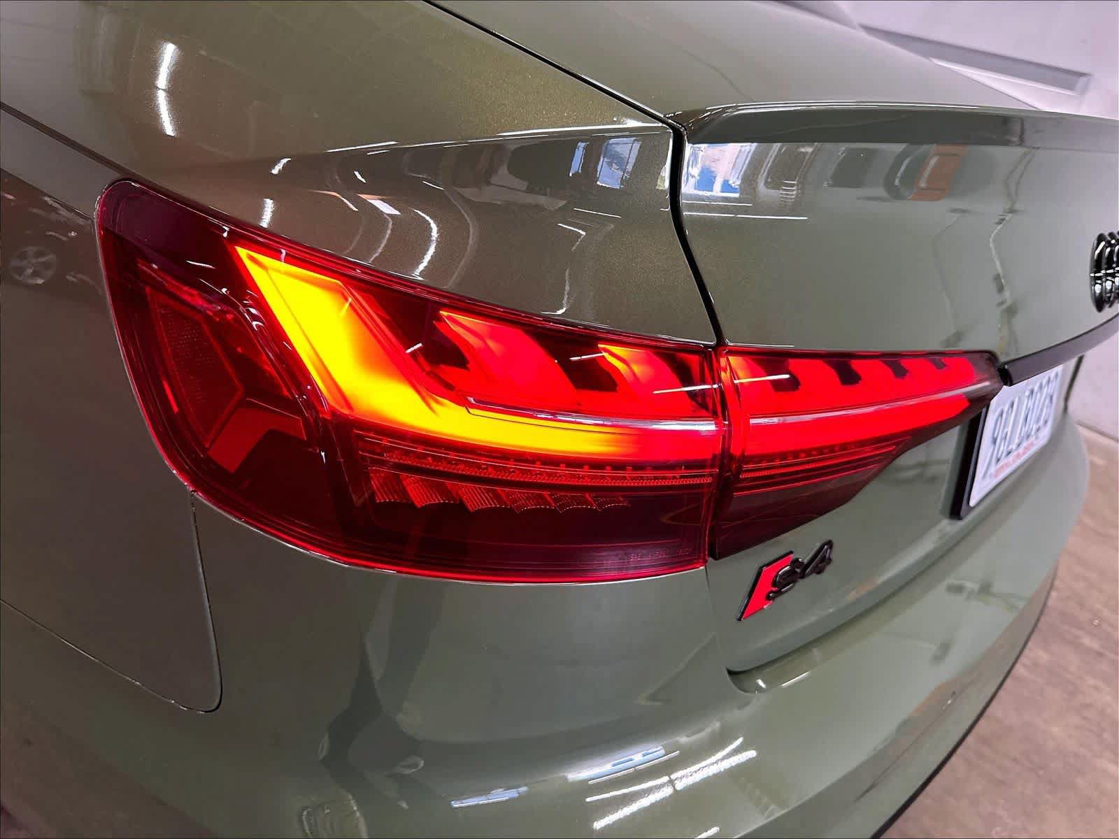 Used 2023 Audi S4 Premium Plus w/ Premium Plus Package AWD/4WD image 31