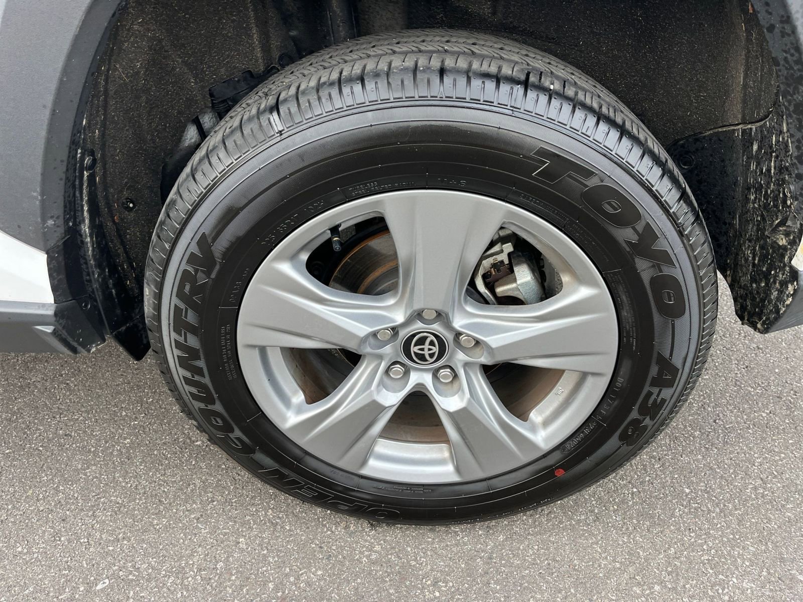 Used 2025 Toyota RAV4 LE image 29