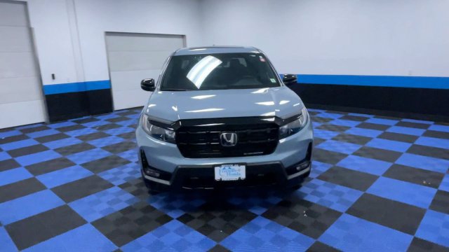 Used 2024 Honda Ridgeline Black Edition image 3