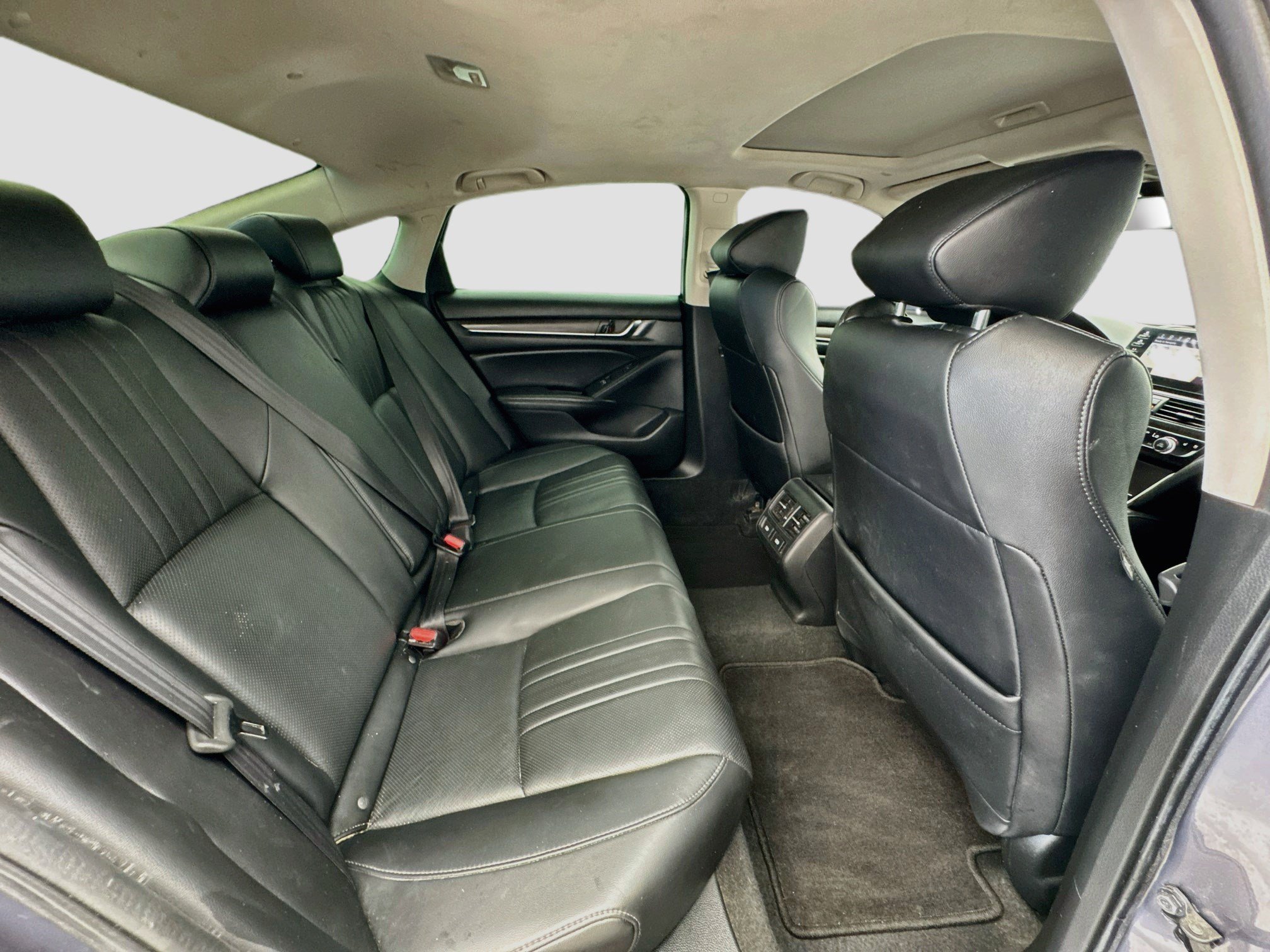 Used 2021 Honda Accord Touring image 19