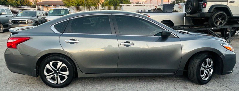 Used 2017 Nissan Altima 2.5 S w/ Power Driver Seat Package image 8