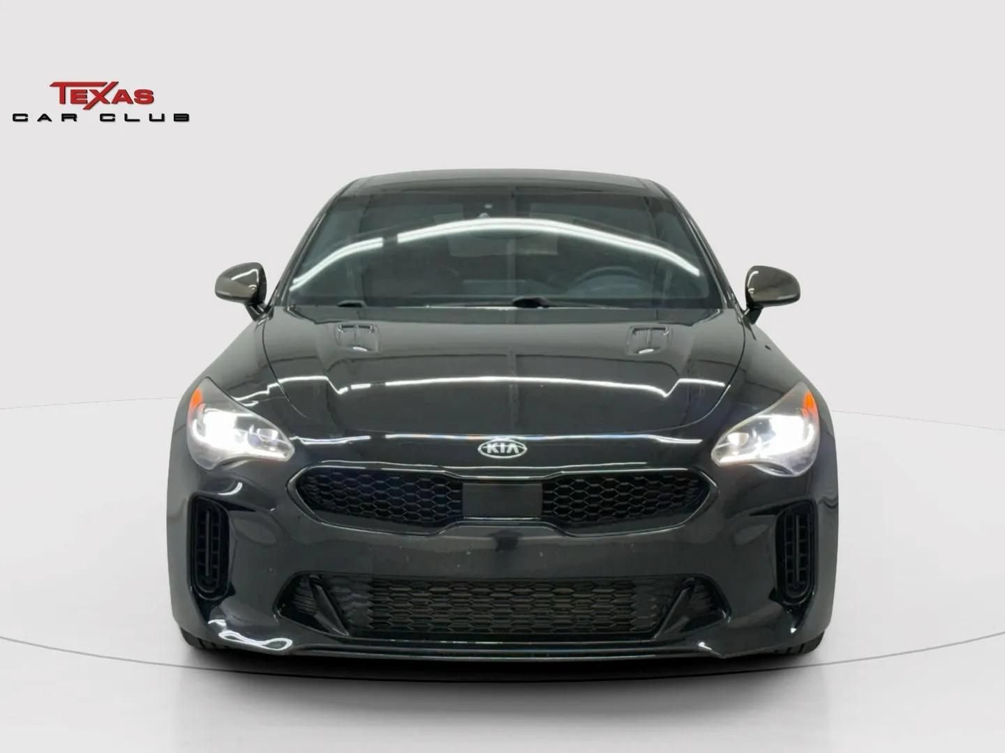 Used 2018 Kia Stinger GT2 AWD/4WD image 4