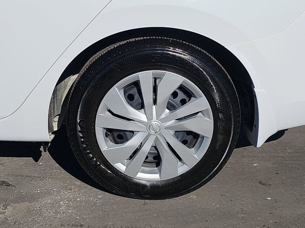 Used 2025 Nissan Versa S w/ Trunk Package image 36