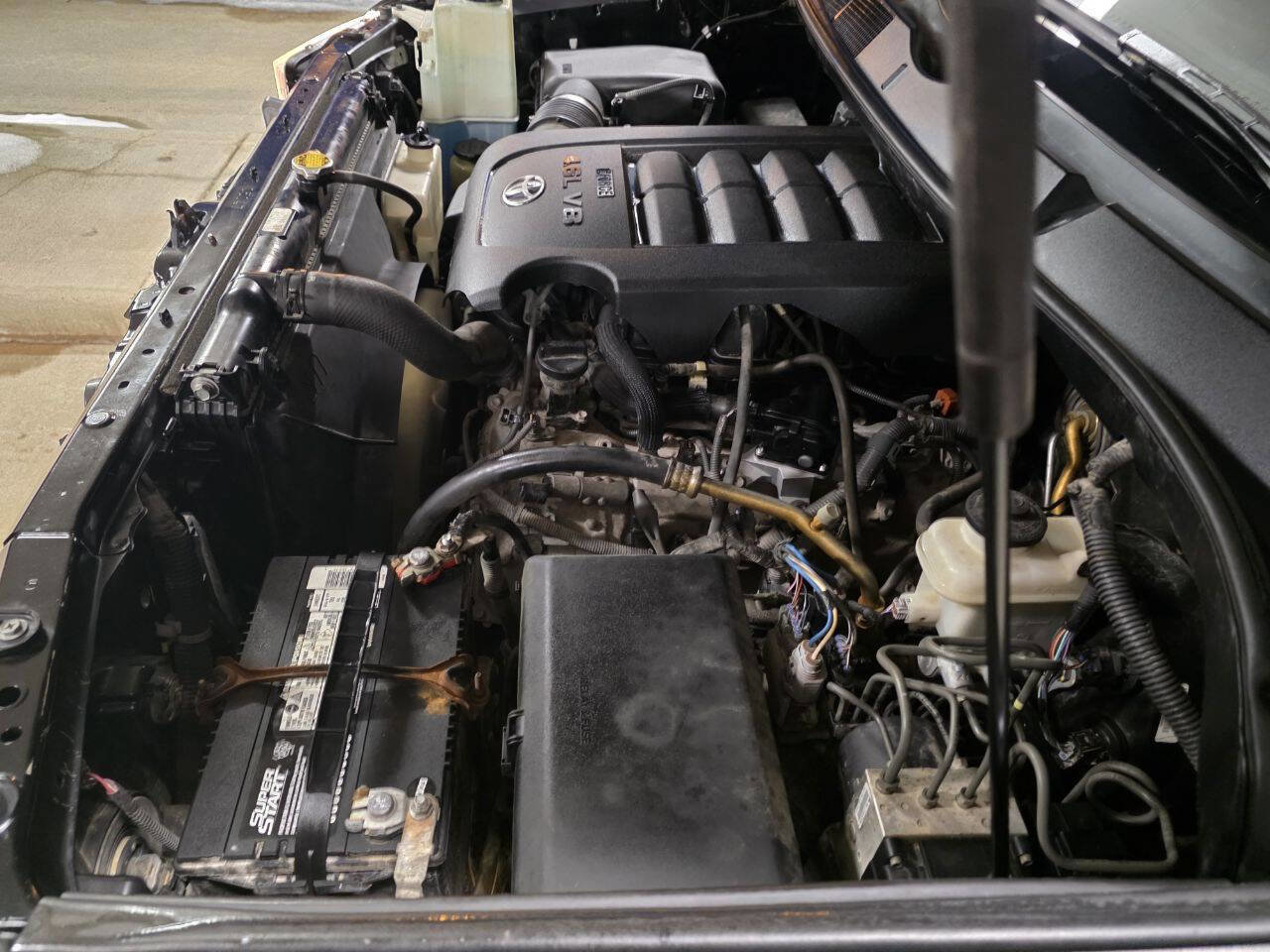 Used 2012 Toyota Tundra 4x4 CrewMax image 19