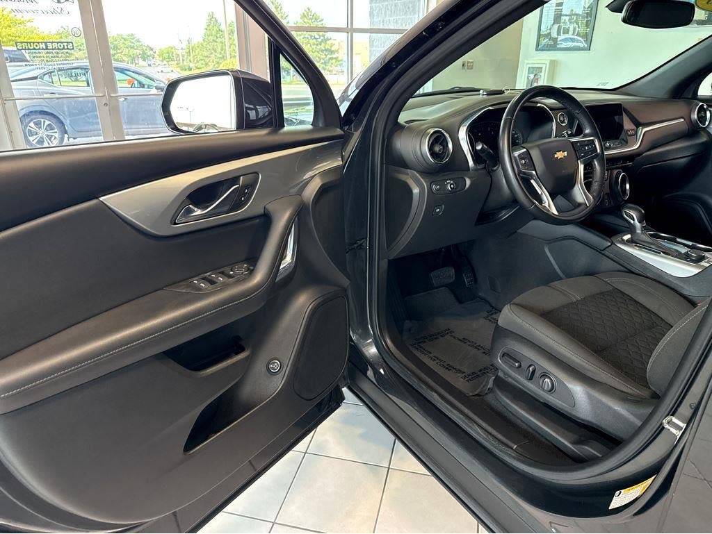 Used 2020 Chevrolet Blazer LT AWD/4WD image 17