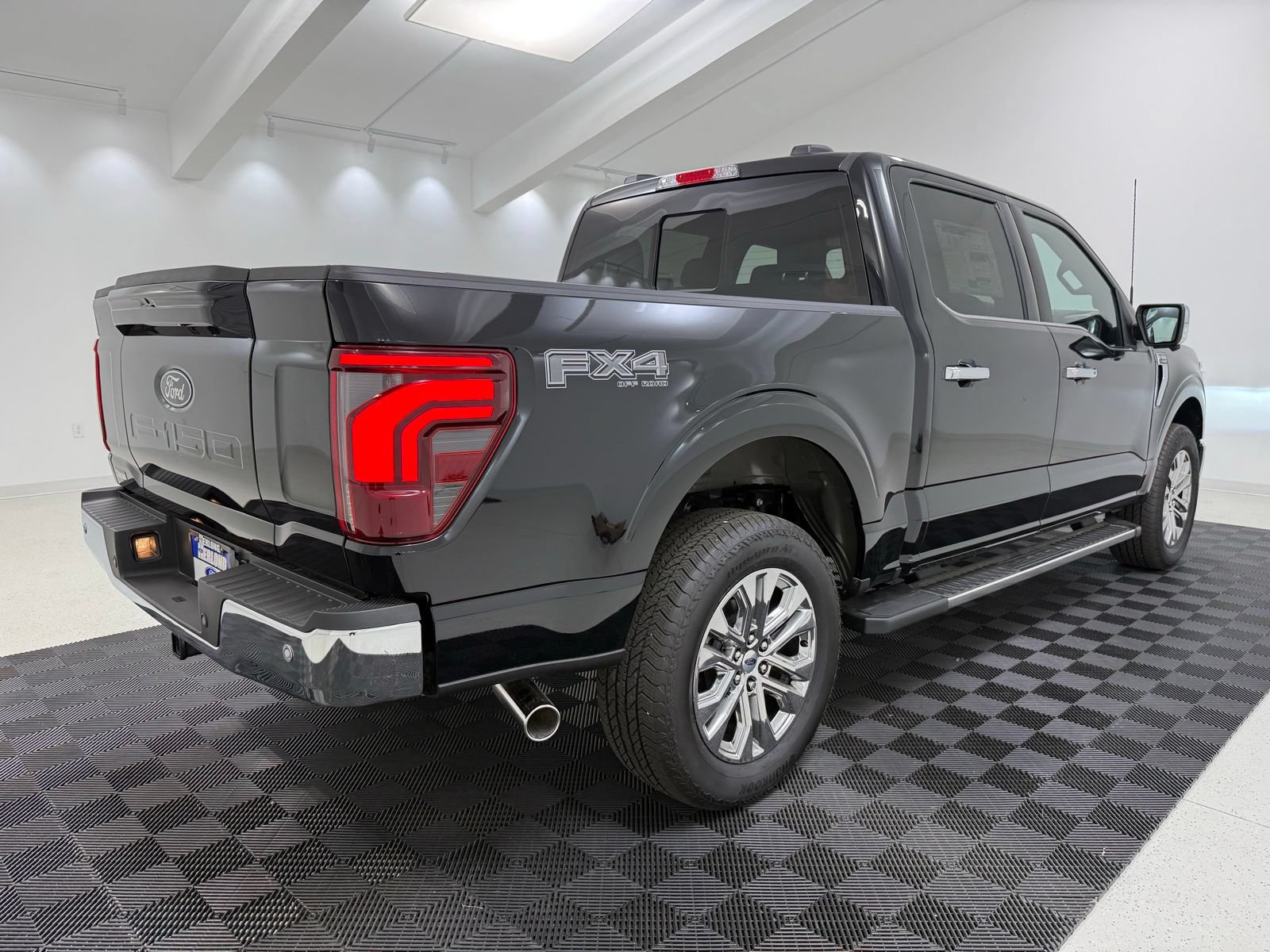New 2025 Ford F150 Lariat w/ Equipment Group 502A High AWD/4WD image 6