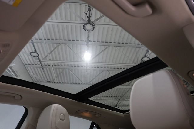 Used 2024 Mercedes-Benz GLE 350 4MATIC image 29