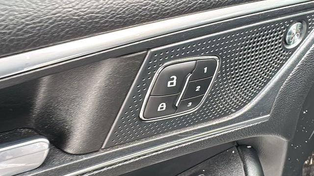 Certified 2023 Ford Edge Titanium w/ Class II Trailer Tow Package image 11