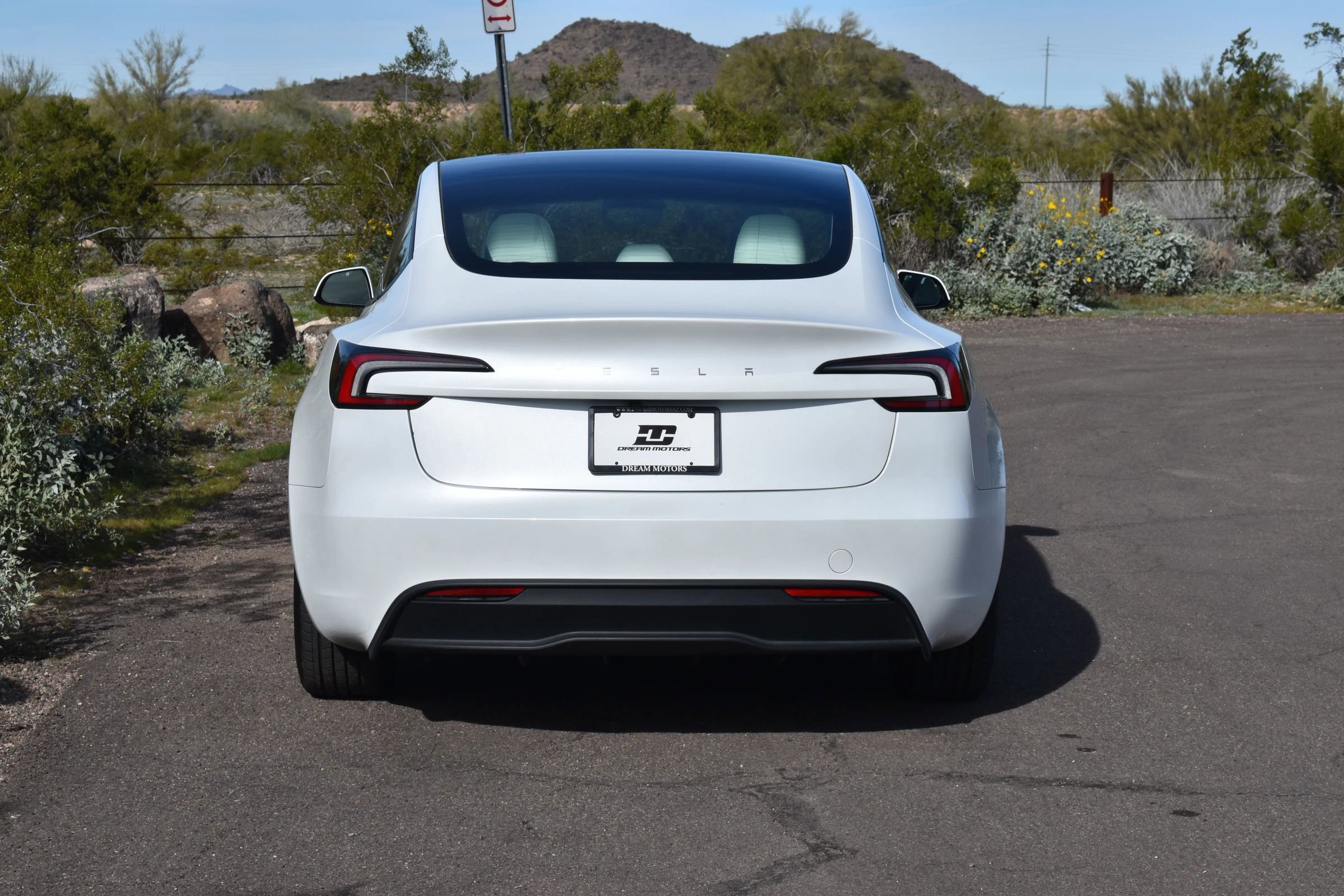 Used 2025 Tesla Model 3 image 4