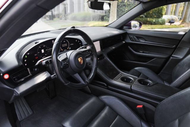 Used 2022 Porsche Taycan 4 Cross Turismo w/ Premium Package AWD/4WD image 25