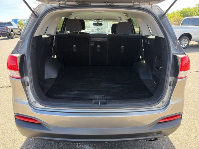 Used 2017 Kia Sorento L FWD image 6