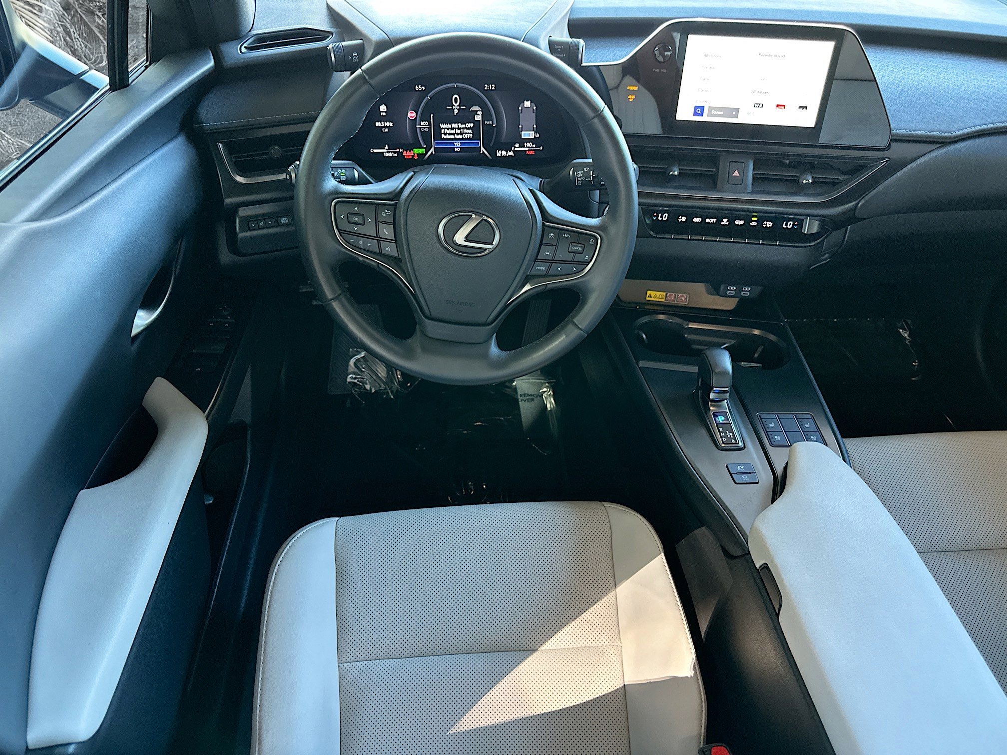 Used 2025 Lexus UX 300h FWD image 22
