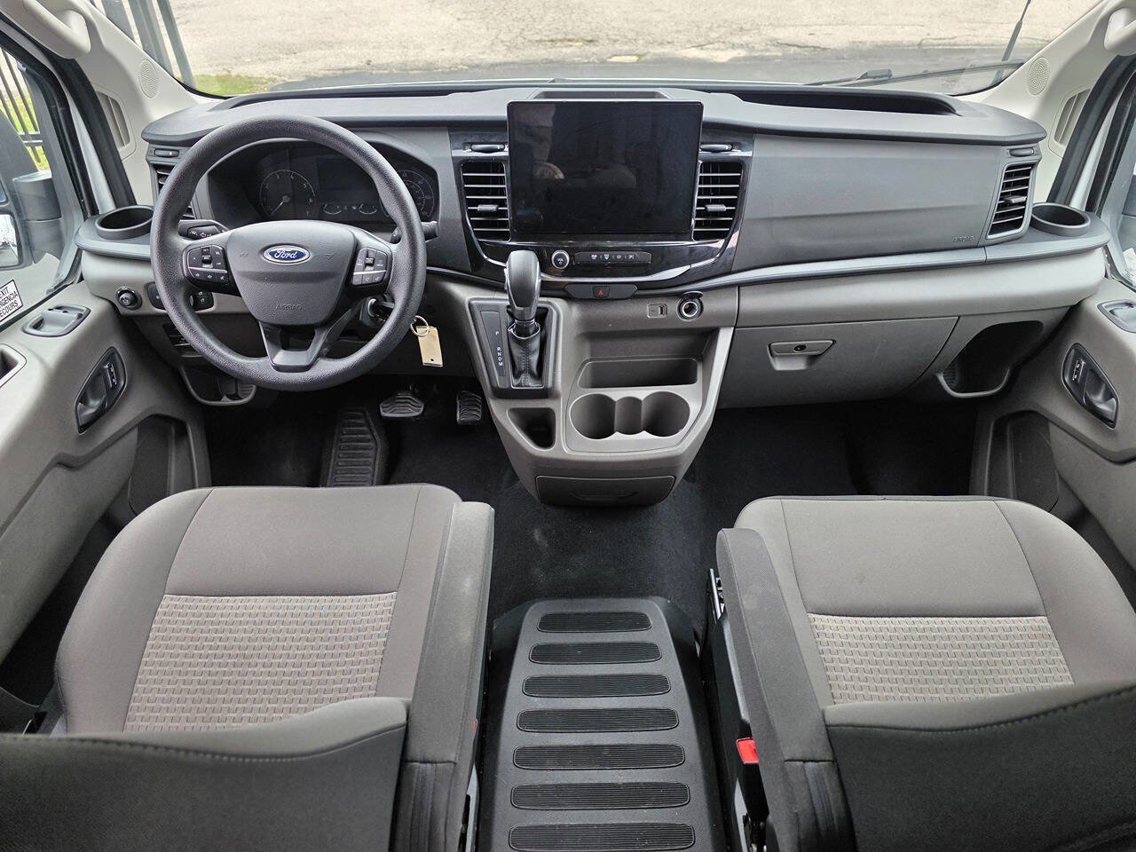 Used 2024 Ford Transit 350 XLT RWD image 8