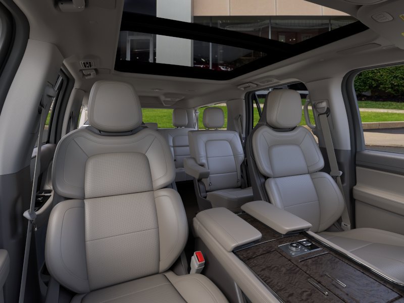 New 2024 Lincoln Navigator L Reserve AWD/4WD image 10