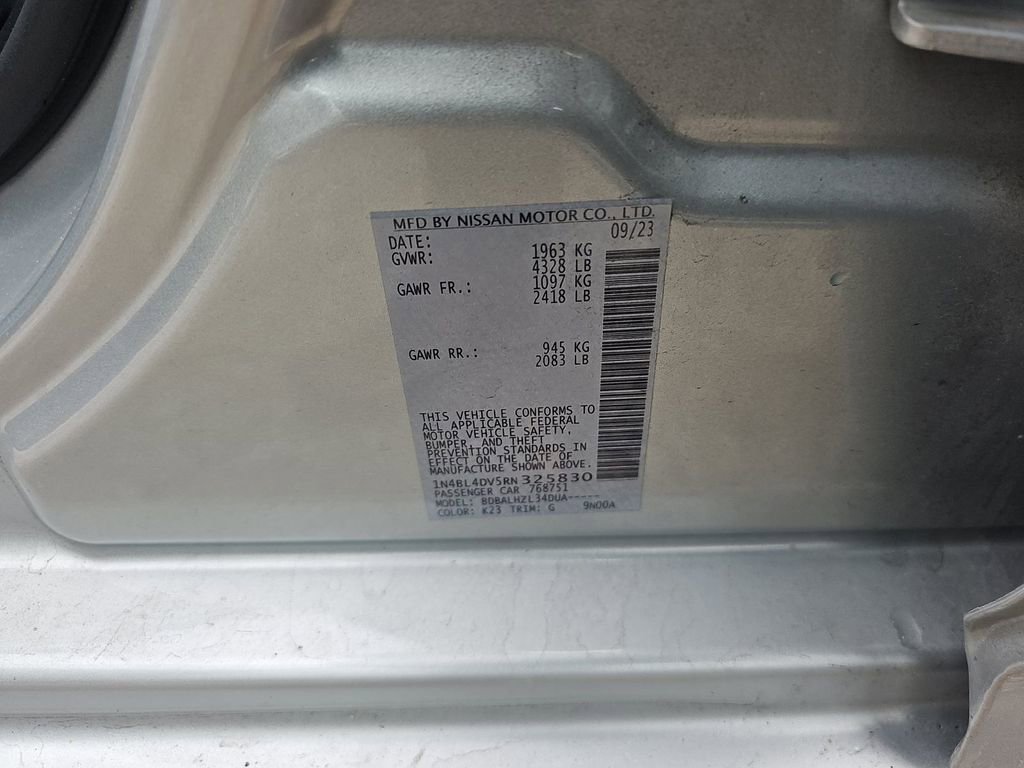 Used 2024 Nissan Altima 2.5 SV image 22